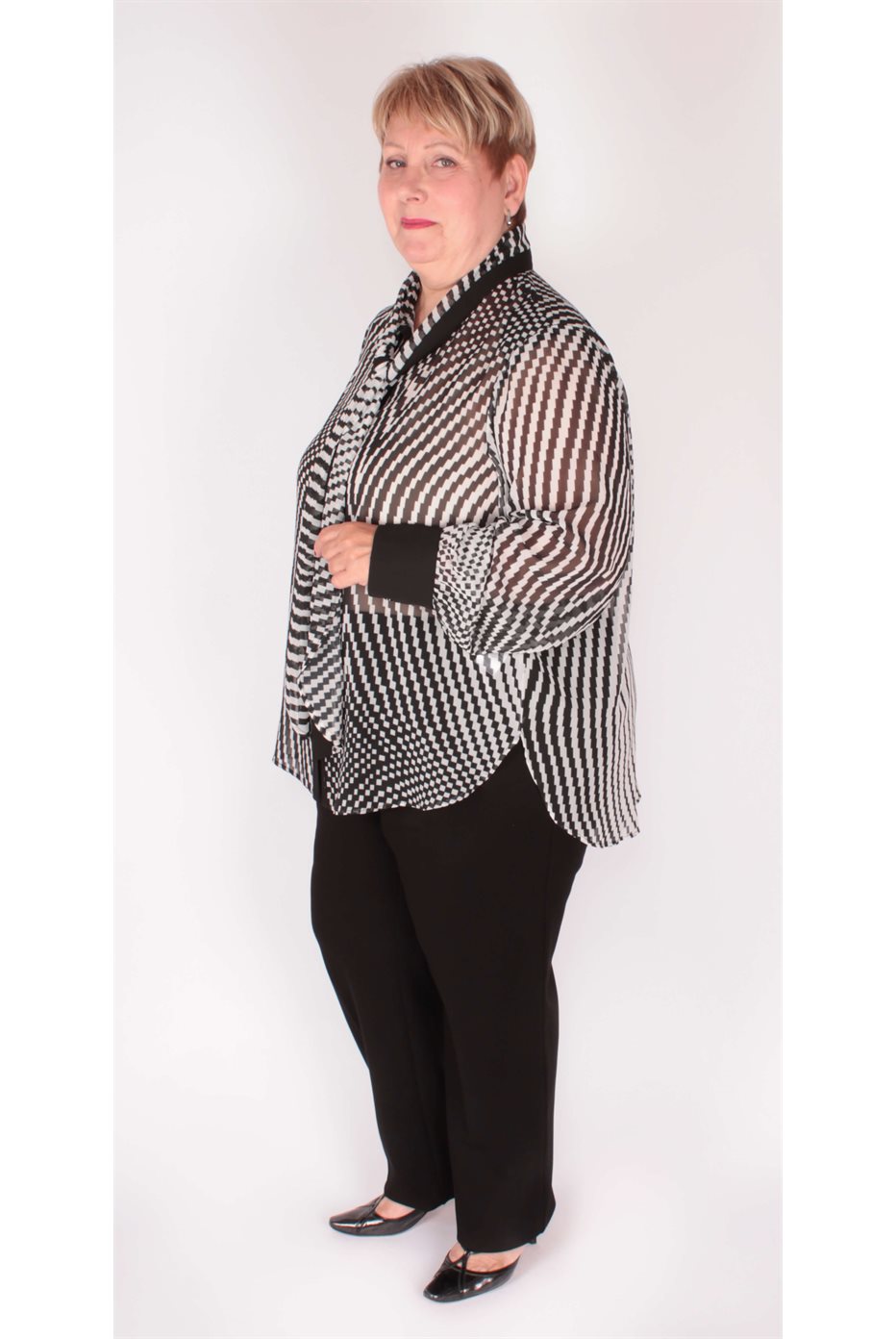 Black / White Mat Fashion Blouse